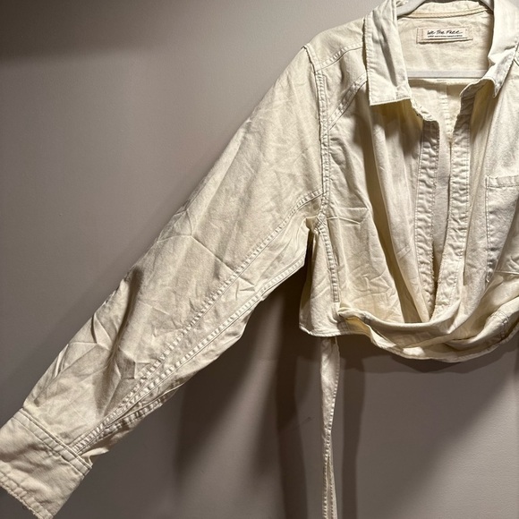 We The Free 2 Way Long Sleeve Wrap Around Ivory Denim Cropped Top Front Pocket - Picture 5 of 16